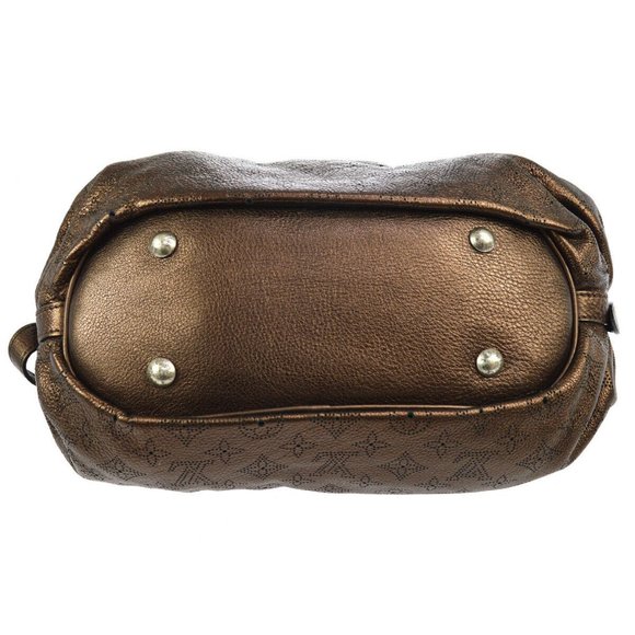 LOUIS VUITTON XS MORDRE MONOGRAM MAHINA - Picture 4 of 15